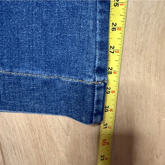Spanx SPANXshape EveryWear Flare Jeans with Patch Pockets Denim 20850R Size 1X - Picture 4 of 6